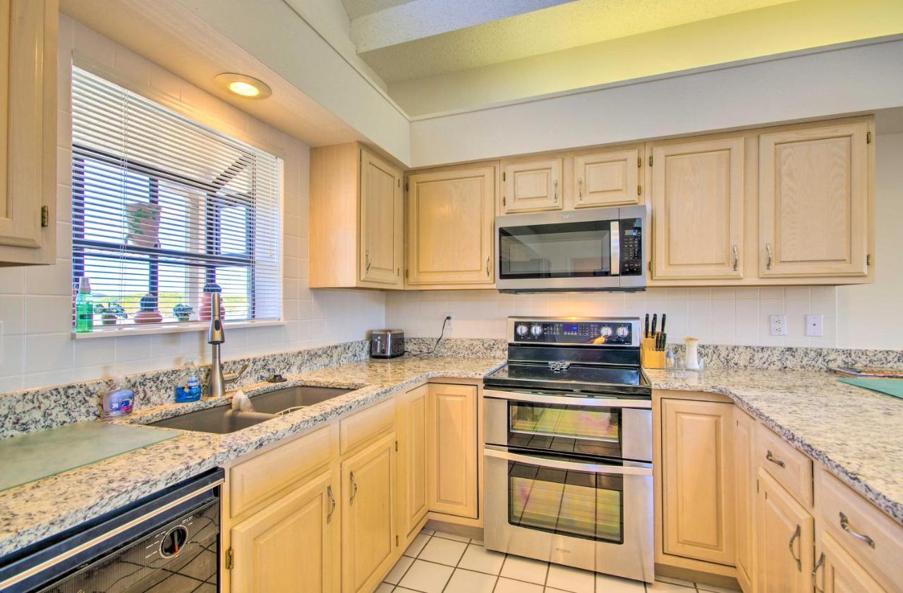 Bright Waterfront Condo With Resort Amenities! เลกโอซาร์ก ภายนอก รูปภาพ