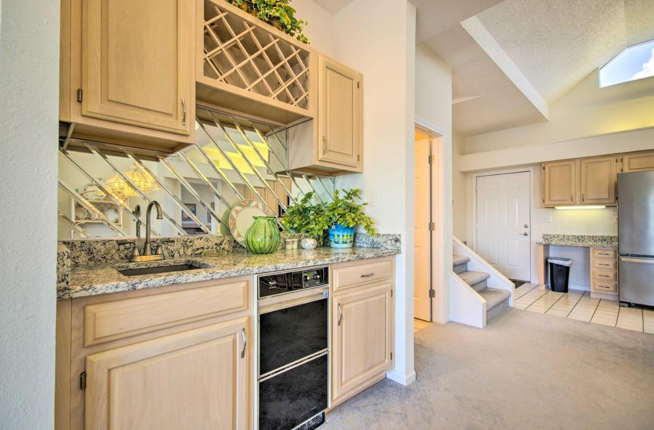 Bright Waterfront Condo With Resort Amenities! เลกโอซาร์ก ภายนอก รูปภาพ