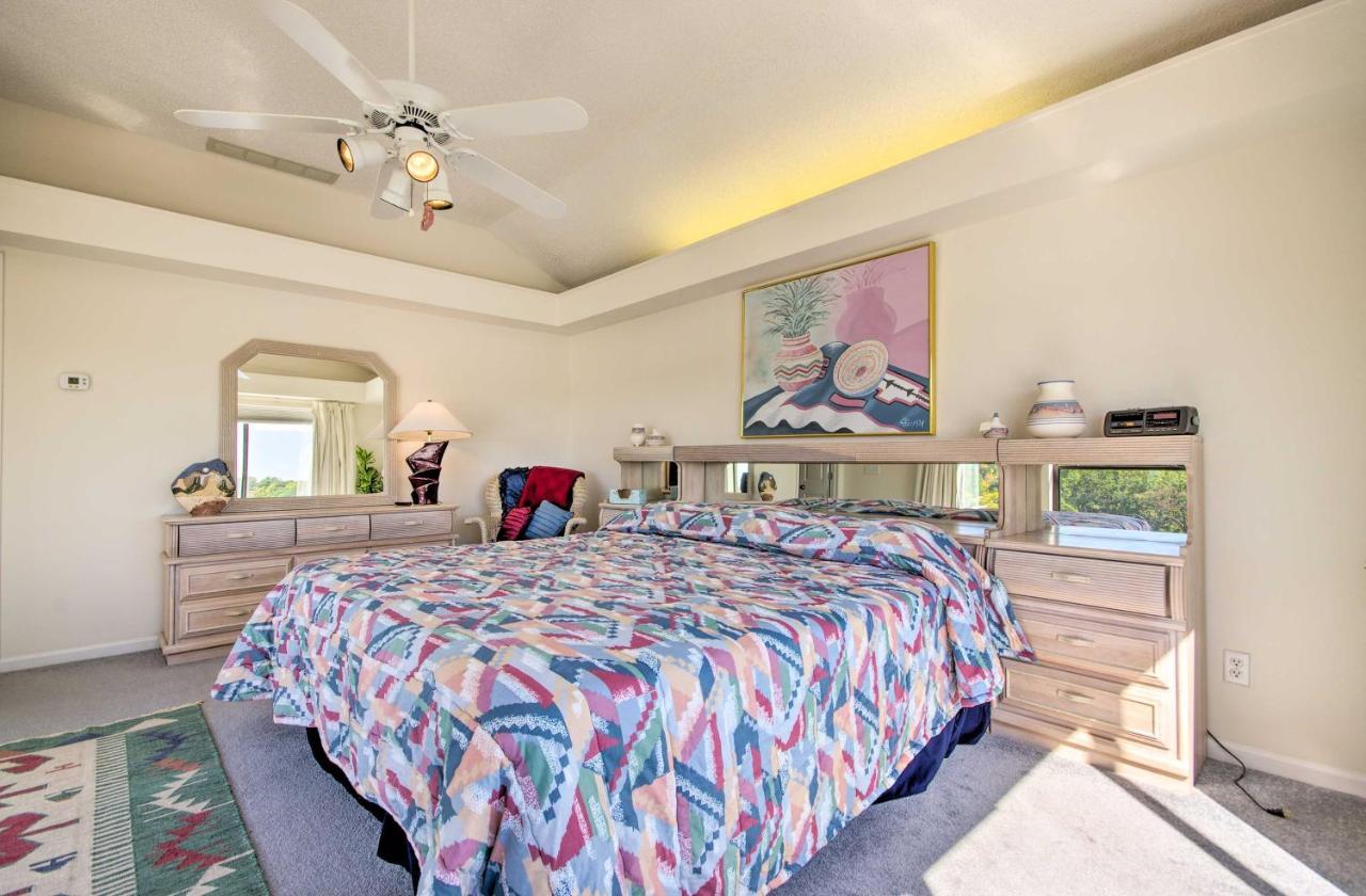Bright Waterfront Condo With Resort Amenities! เลกโอซาร์ก ภายนอก รูปภาพ