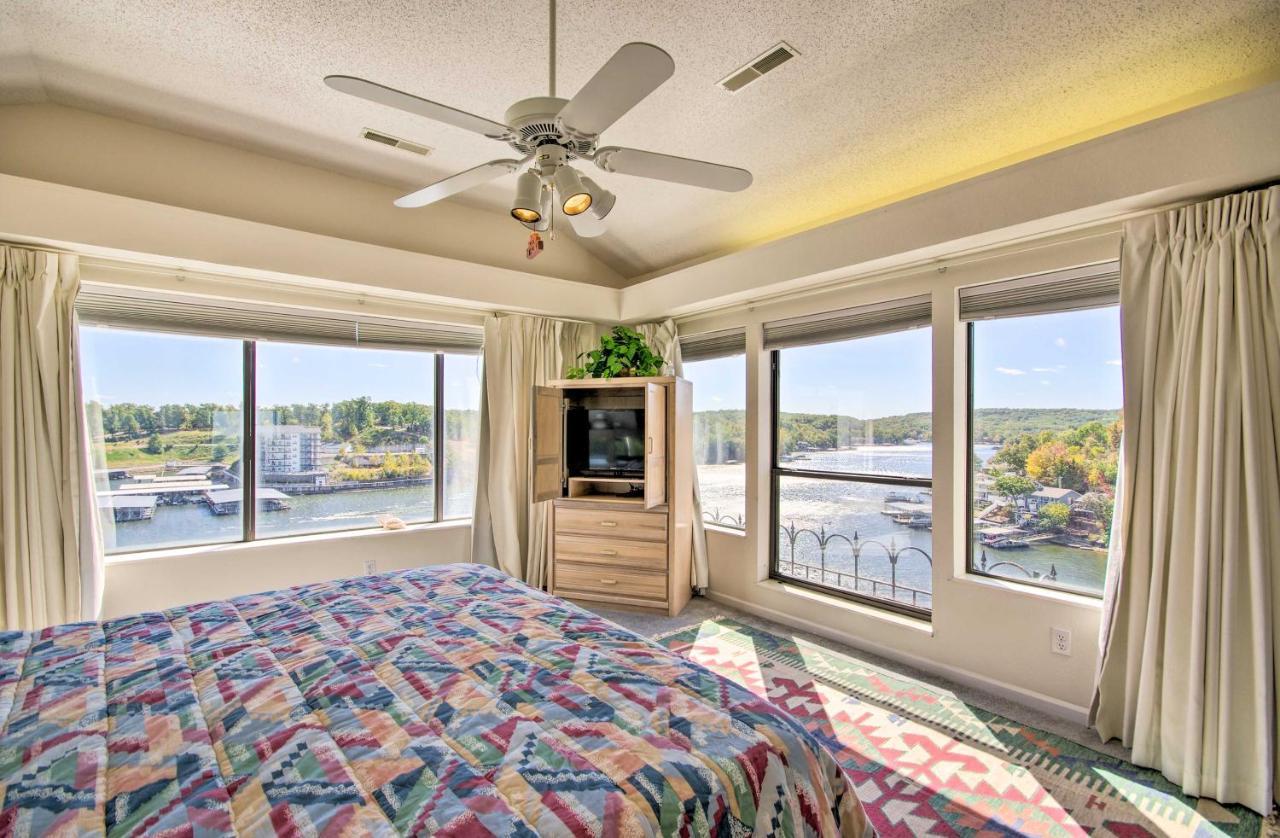 Bright Waterfront Condo With Resort Amenities! เลกโอซาร์ก ภายนอก รูปภาพ